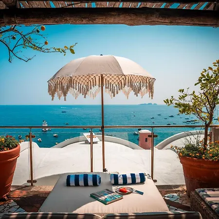 Alojamento de Acomodação e Pequeno-almoço Elegant With Sea View Balcony In Positano