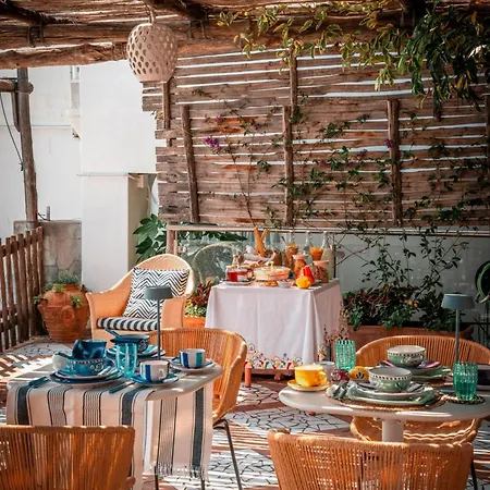 Elegant With Sea View Balcony In 4* Positano