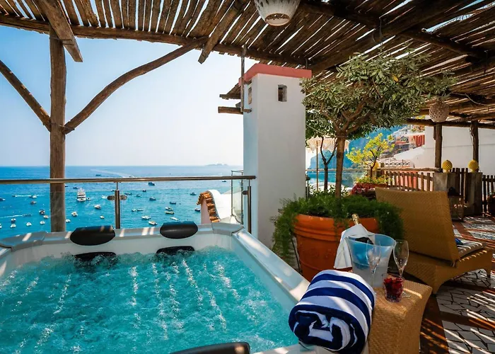 Elegant Suite With Sea View Balcony In Positano 4* Positano
